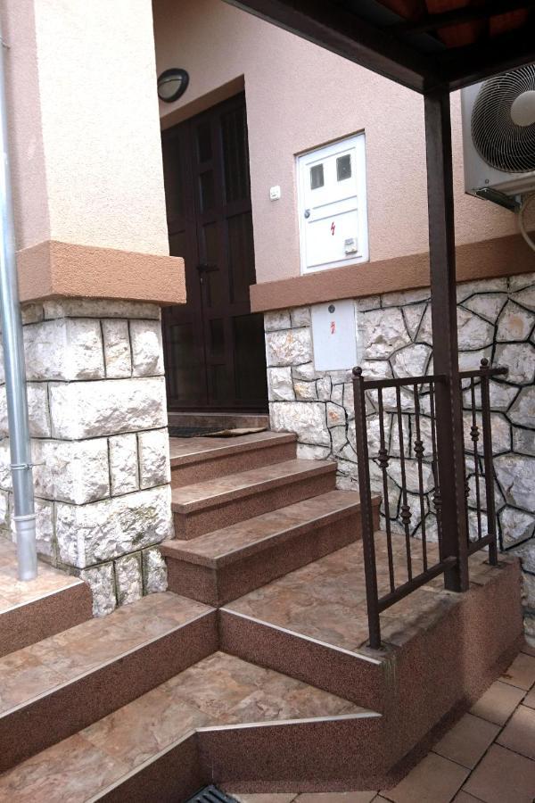 Apartman Sasa Crikvenica Exterior foto